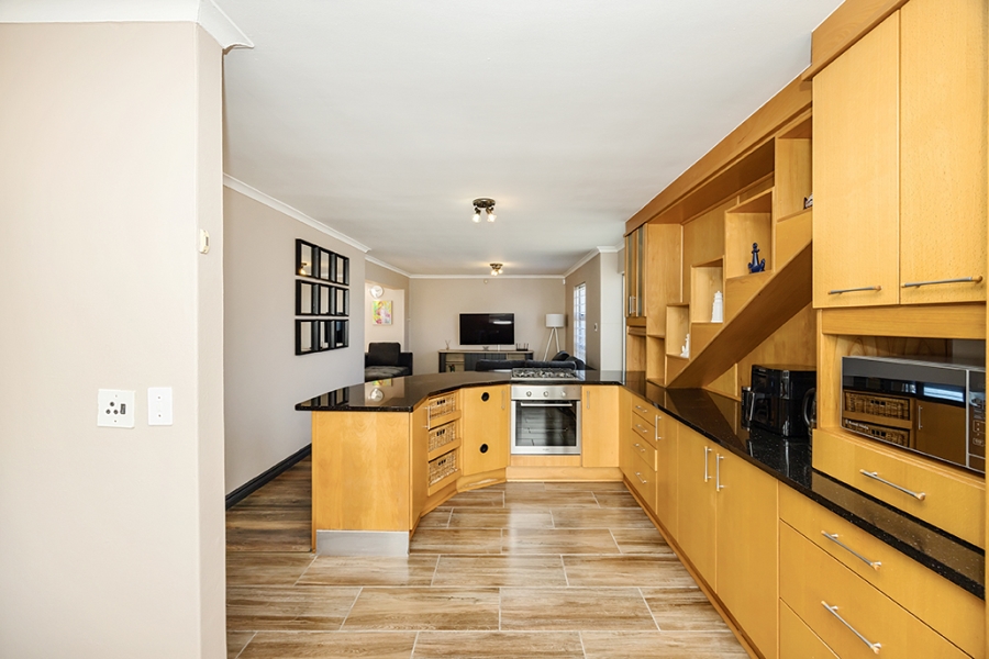 To Let 3 Bedroom Property for Rent in West Beach Western Cape
